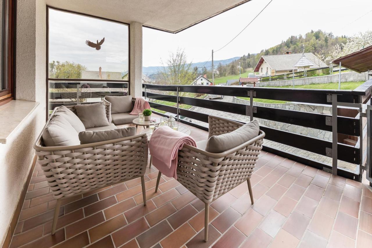 Apartment Valy - Free Bikes, Relaxing Terrace & Near Bled Exteriör bild